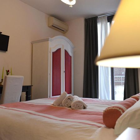 Residenza Del Turista Bed and Breakfast Catania Eksteriør billede