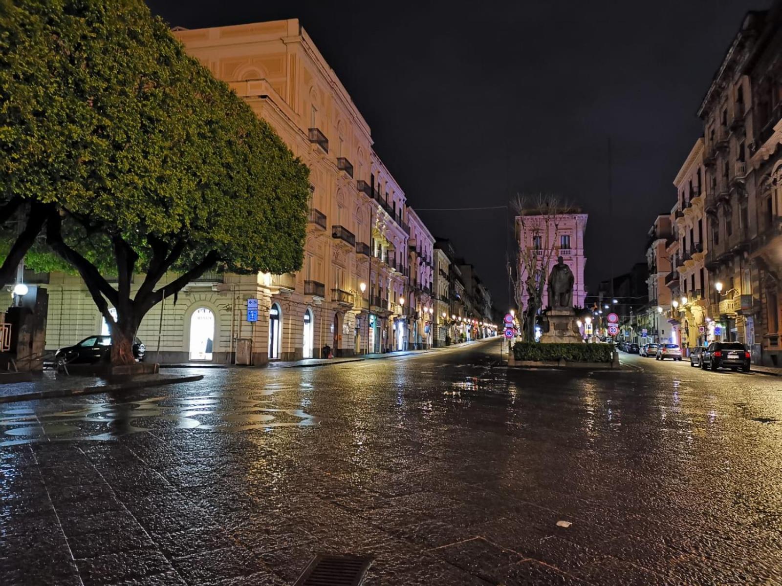Residenza Del Turista Bed and Breakfast Catania Eksteriør billede